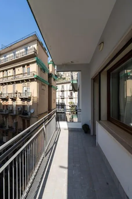 Chiaia-Piazza Amedeo Close Metro Station And Sea Naples Italy